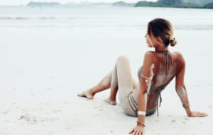 chica en la playa