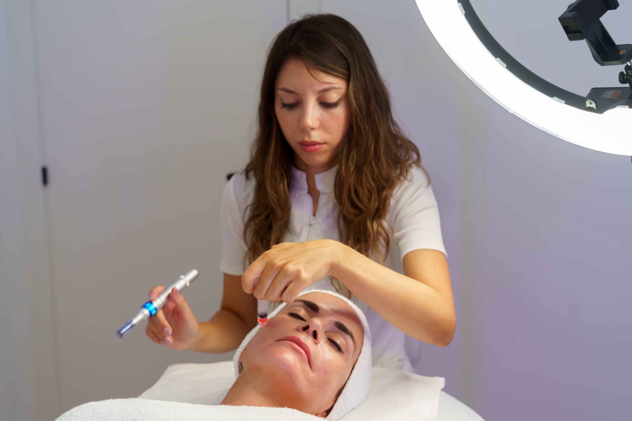Exosomas: la revolución del rejuvenecimiento facial que regenera tu piel desde dentro